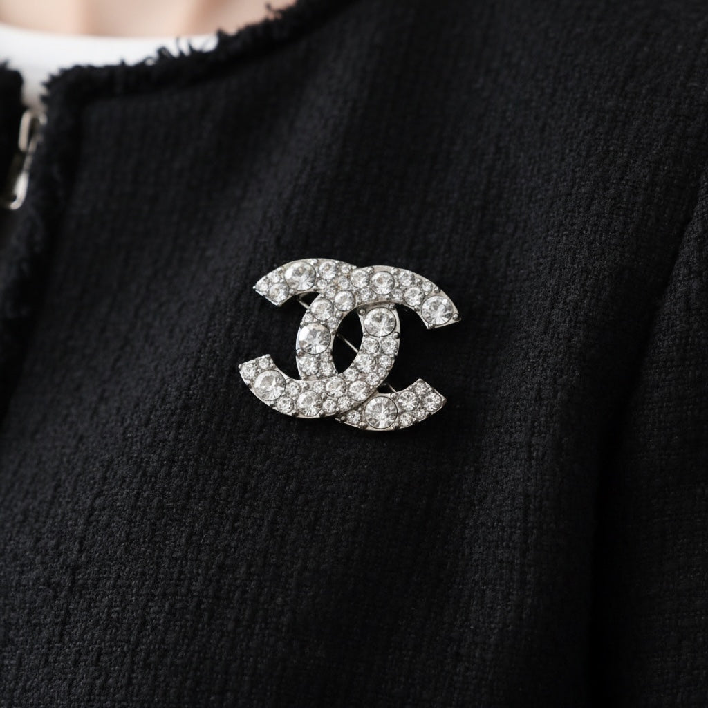 Include Authentic Detective Certificate of Authenticity｜Very Good ( Rank A)｜ CHANEL A12W Coco Mark Rhinestone Brooch Made In 2012Year ｜26052008