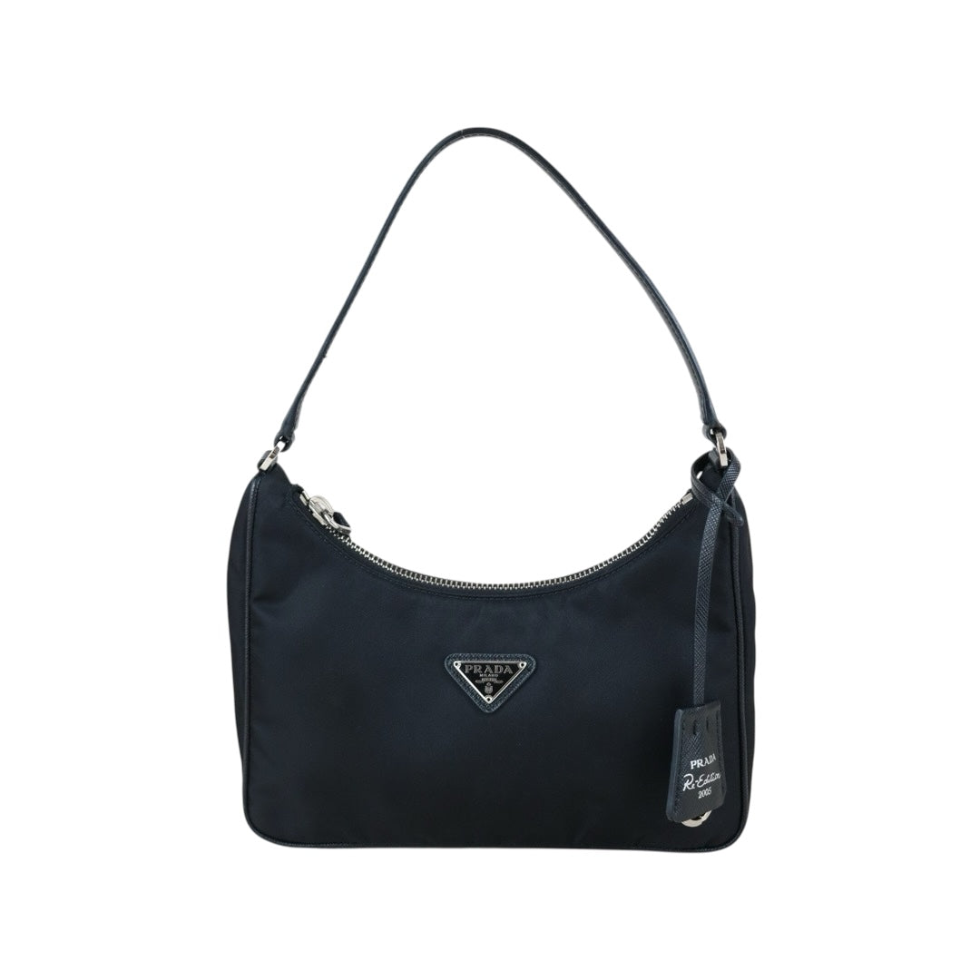 Include Entrupy Certificate of Authenticity｜Very Good ( Rank A)｜ PRADA Re-Edition 2005 Re-Nylon Hobo ｜S26051105
