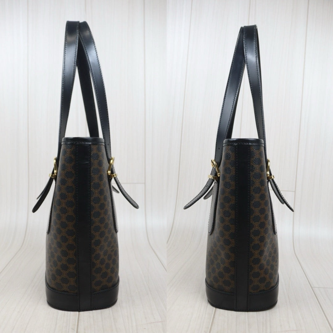 Very Good ( Rank A)｜ CELINE Black Macadam ToteBag ｜25092610