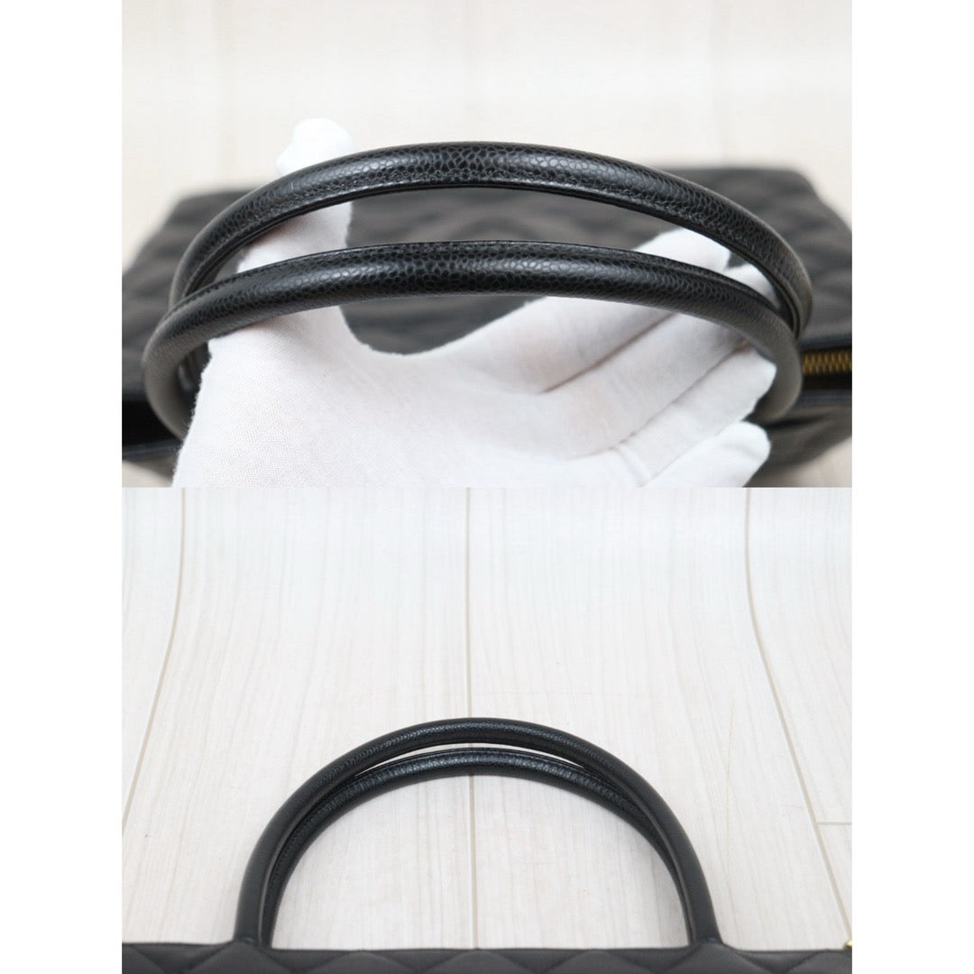 Very Good ( Rank A)｜ CHANEL Caviar Skin Calf Leather Tote Bag Black Made In 2002～2003Year｜25121005
