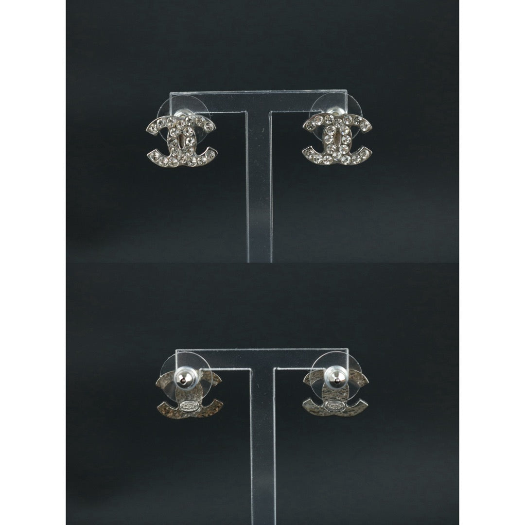 Include Authentic Detective Certificate of Authenticity｜Very Good ( Rank A) ｜CHANEL 04V COCO Mark Rhinestone Earrings Made In 2004Year｜S26061005