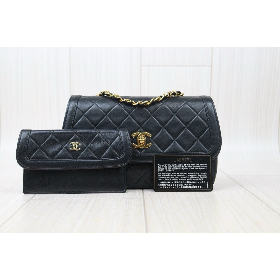 Good ( Rank AB)｜ CHANEL Matrasse Lamb Skin Chain Bag Made in 1989-1991 Year｜P24092413