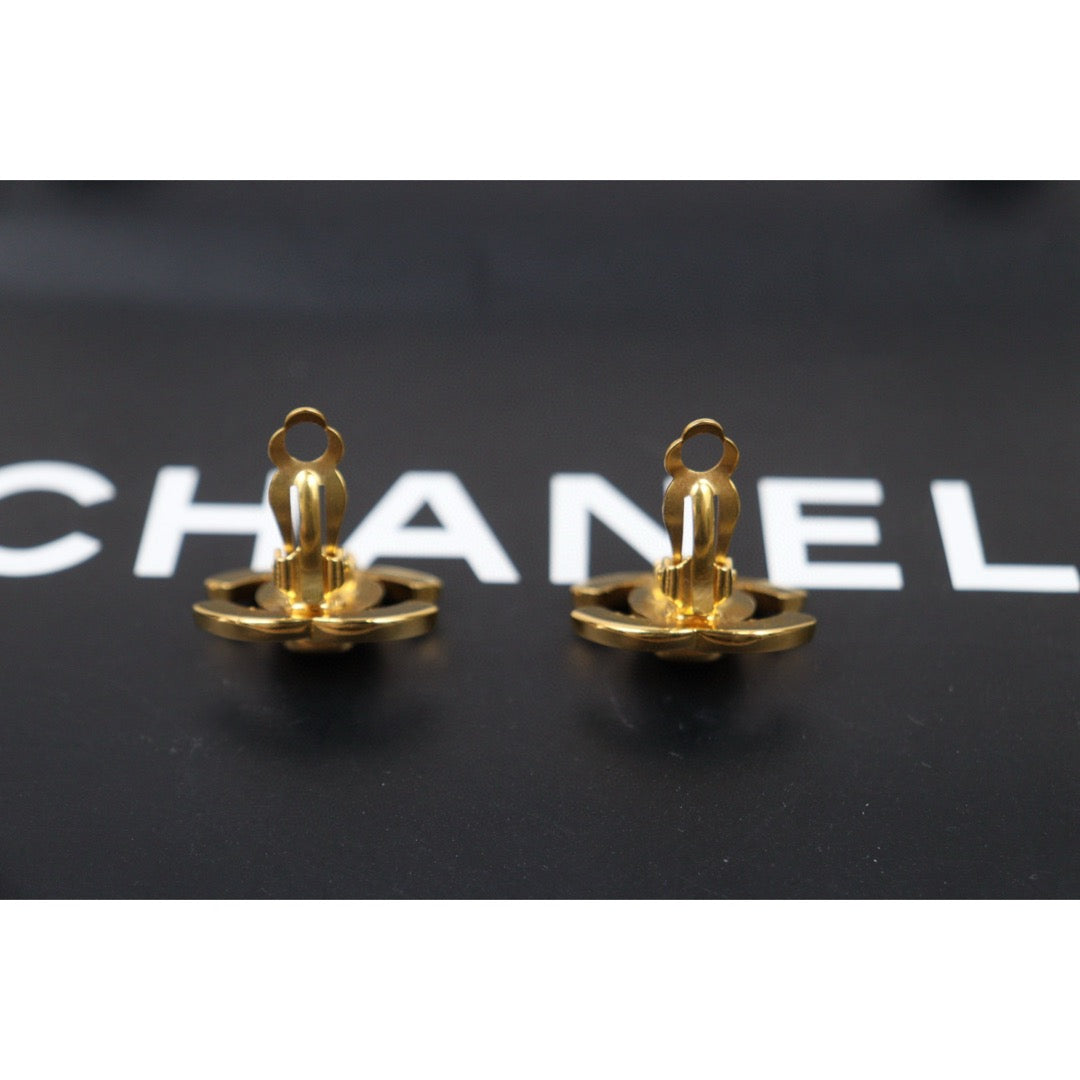 Very Good ( Rank A)｜CHANEL Vintage 18K Gold Plating Earrings  Made In 1995Year ｜25011601