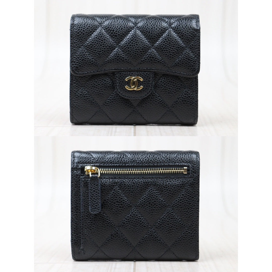 Rank A｜Chanel Caviar Skin Bi-fold Wallet Black Made in 2020 Year｜24060620