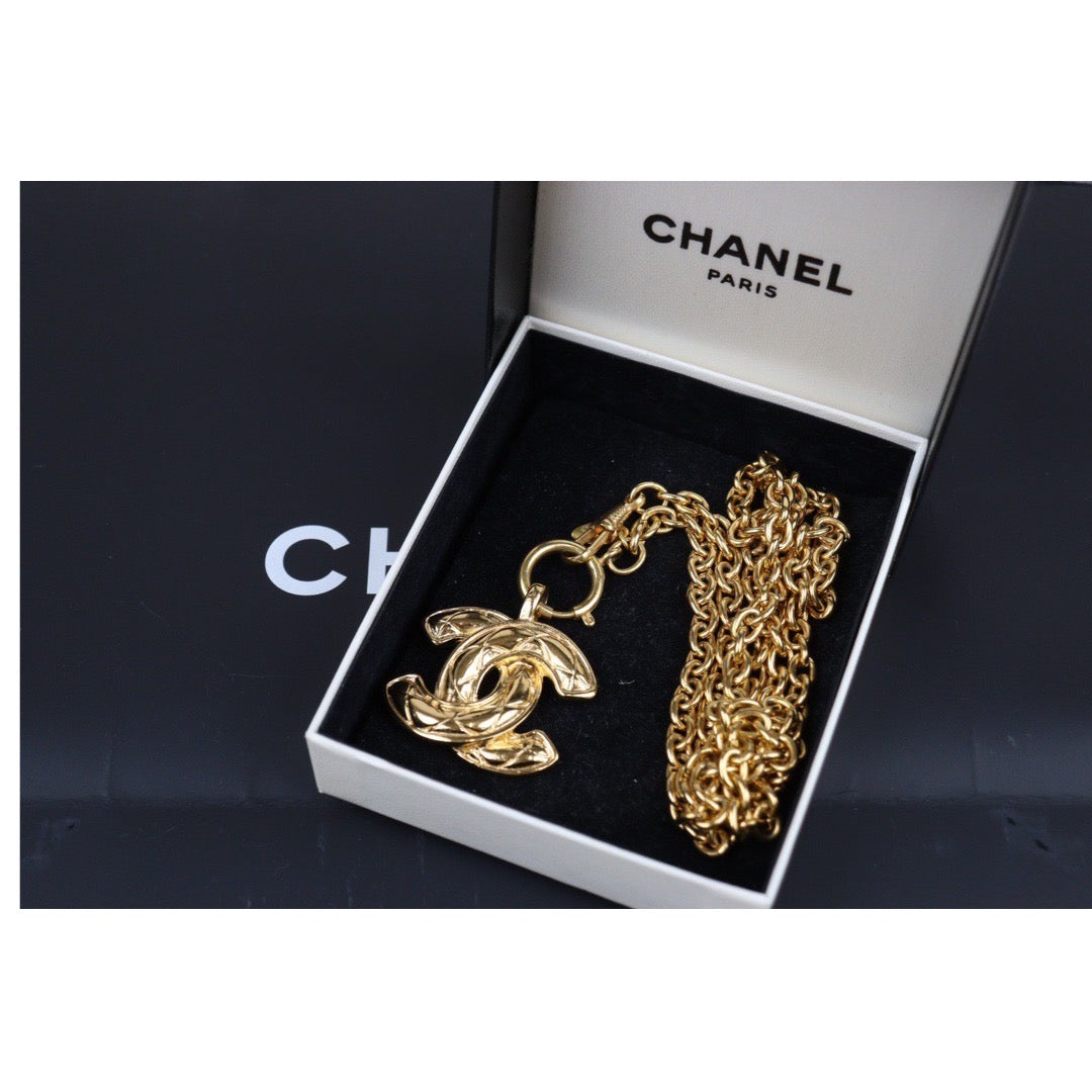 Rank A ｜ CHANEL Coco Mark 24K Gold Plated Necklace｜24021527