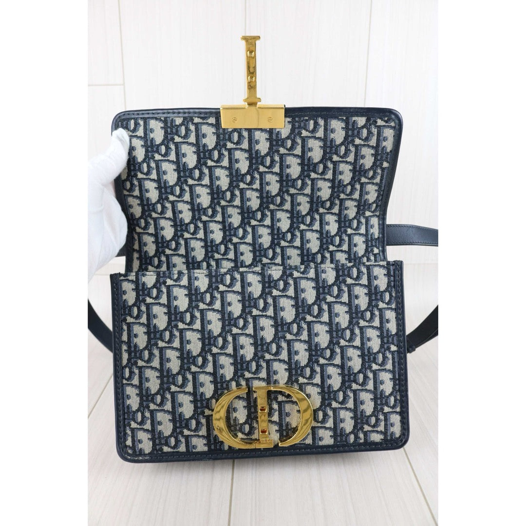 Include Entrupy Certificate of Authenticity｜Very Good ( Rank A)｜Dior Trotter Montaige  Box Shoulder Bag ｜S26050603
