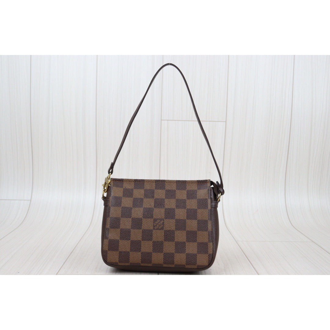 Rank A ｜ LV Damier Truth make up ｜23122606