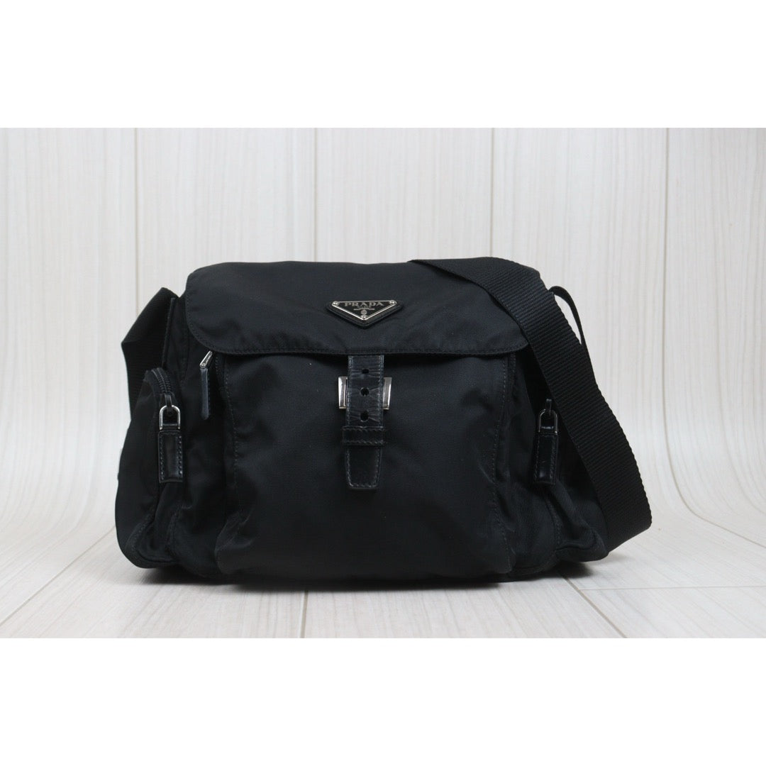 Include Entrupy Certificate of Authenticity｜Good ( Rank AB) ｜Prada  Nylon Black Shoulder Bag｜26100803