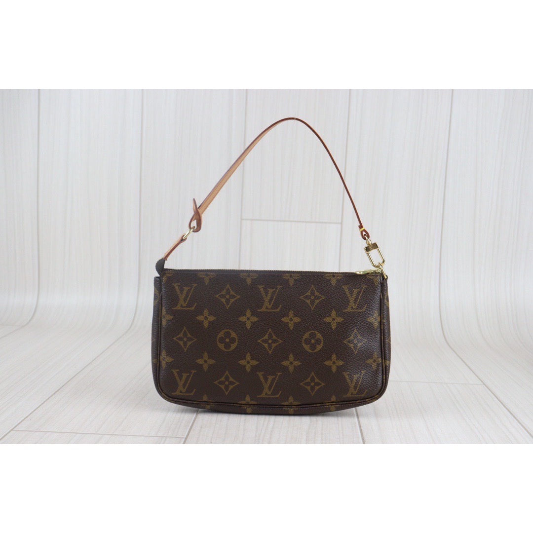 Rank A ｜ LV Monogram Pochette Accessoires ｜23090401