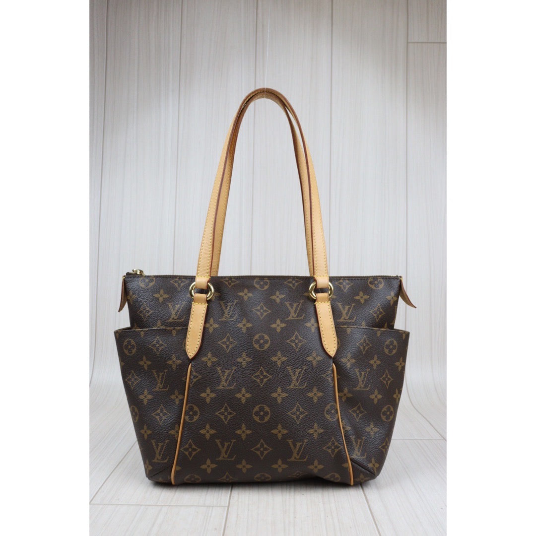 Rank AB ｜ LV Monogram Totally PM Tote Bag｜24022209