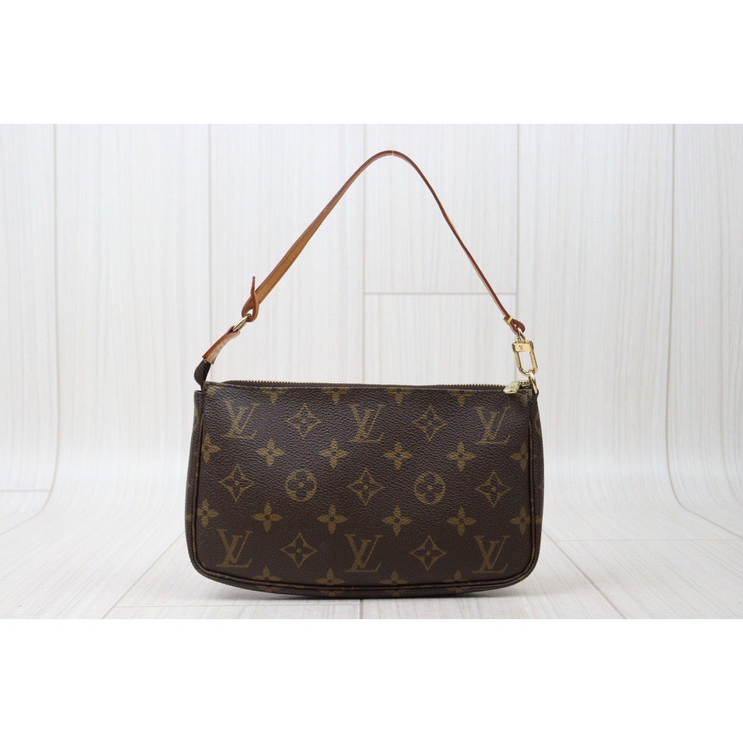 Rank AB ｜ LV Monogram Pochette Accessoires Vintage Model ｜24052313