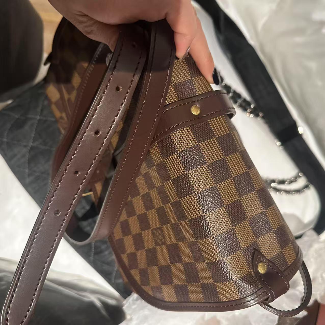 LV Damier Saumur MM Shoulder Bag
