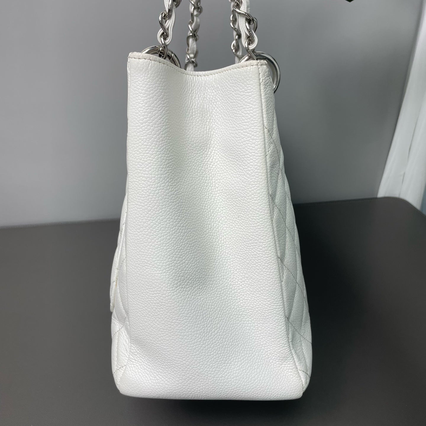 CHANEL Matrasse GST Chain Tote Bag Caviar Skin White