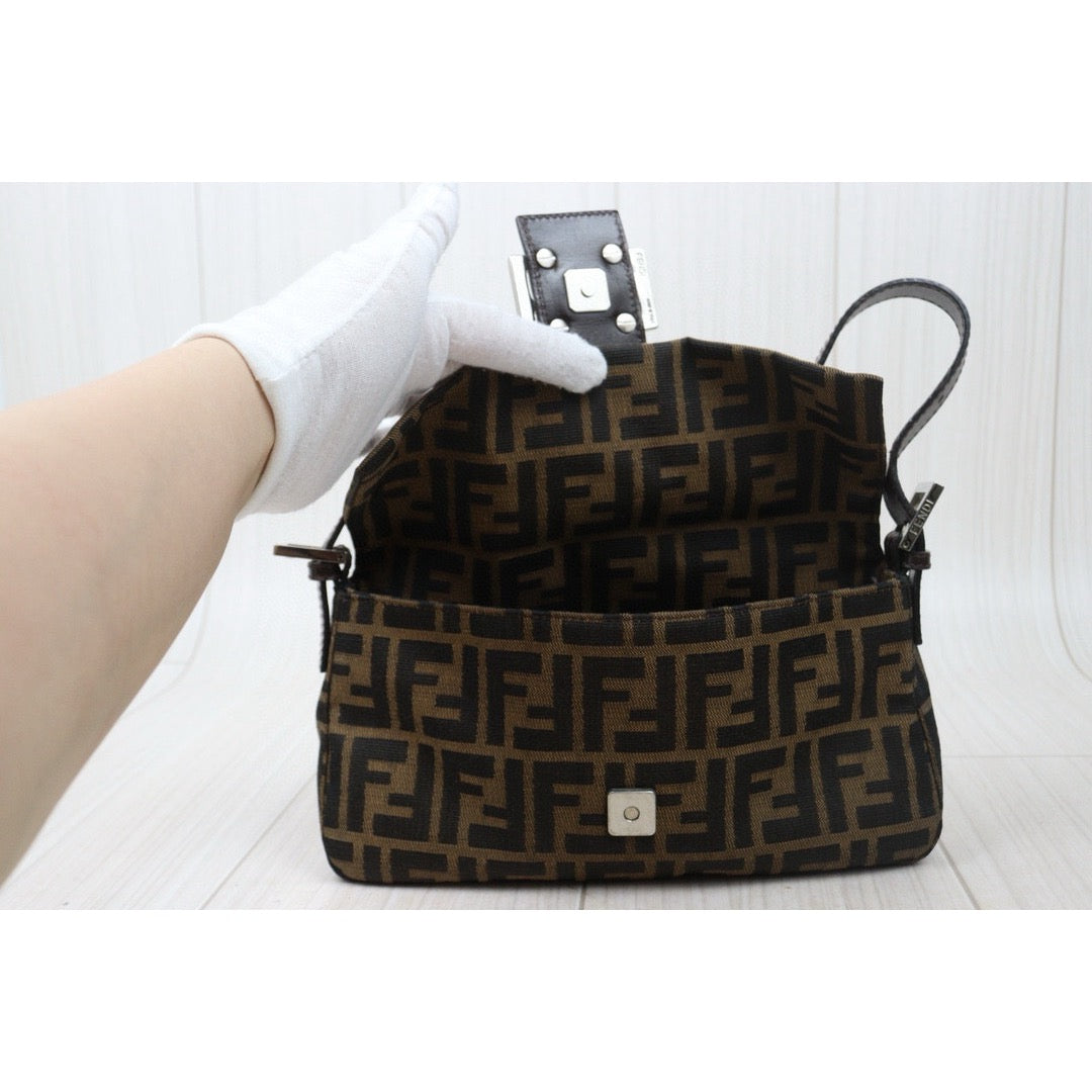 Very Good ( Rank A) ｜ FENDI Zucca Mamma Baguette Shoulder Bag｜24112604