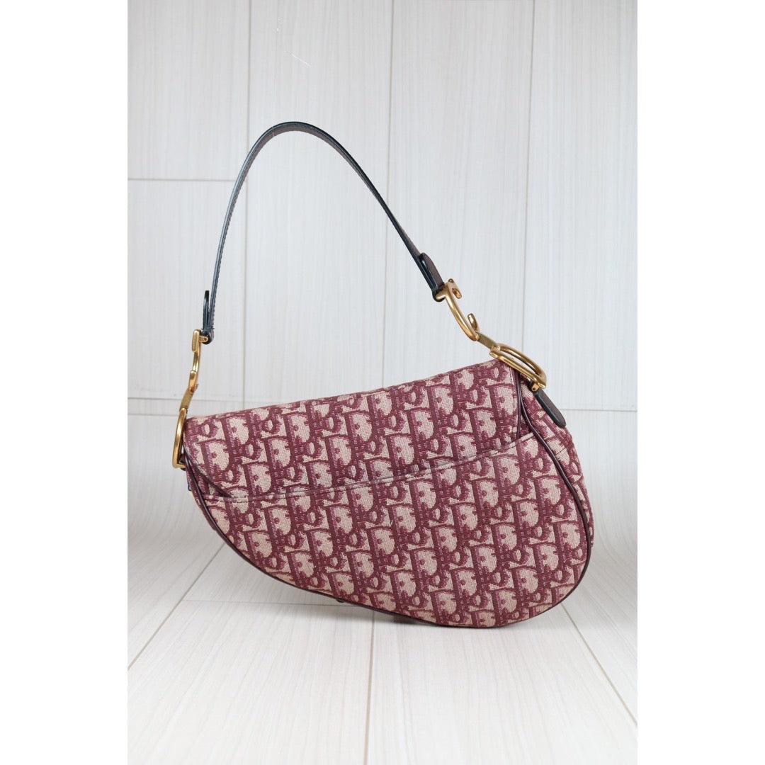 Very Good ( Rank A) ｜ Dior Trotter Saddle Bag Medium Red｜S24062805