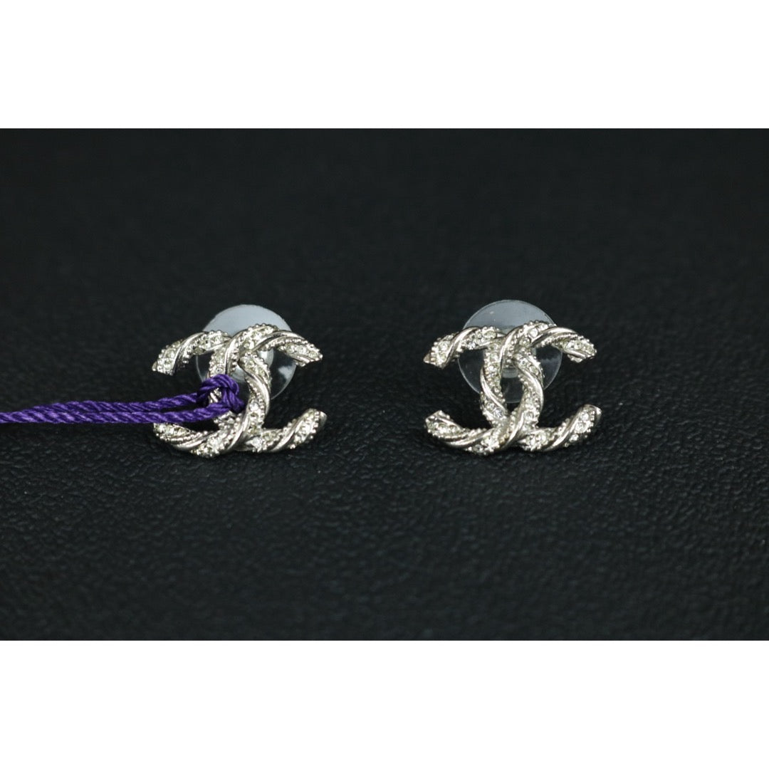 Include Authentic Detective Certificate of Authenticity｜Very Good ( Rank A) ｜CHANEL B14C COCO Mark Braids Rhinestone Earrings Made In 2014 Year｜X26042003
