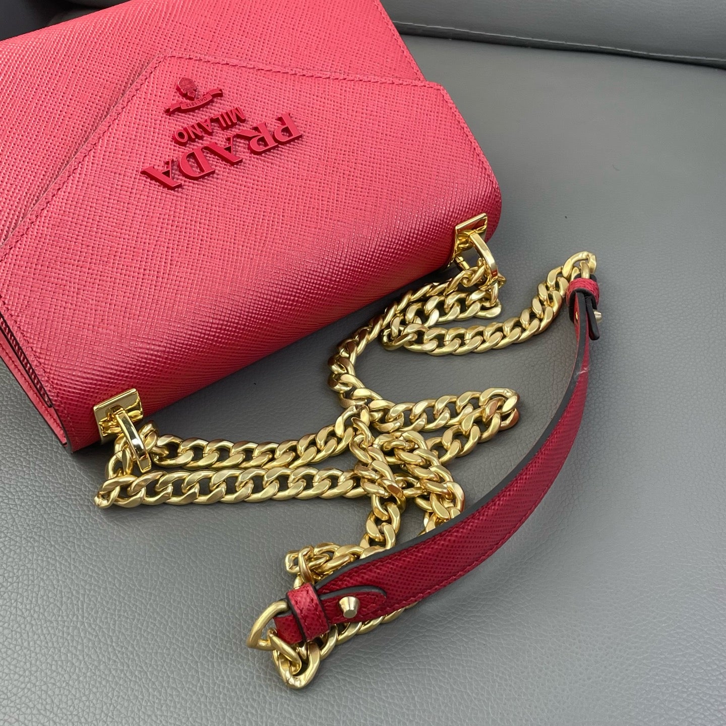 First installment 1/3｜ PRADA Shoulder Bag Red