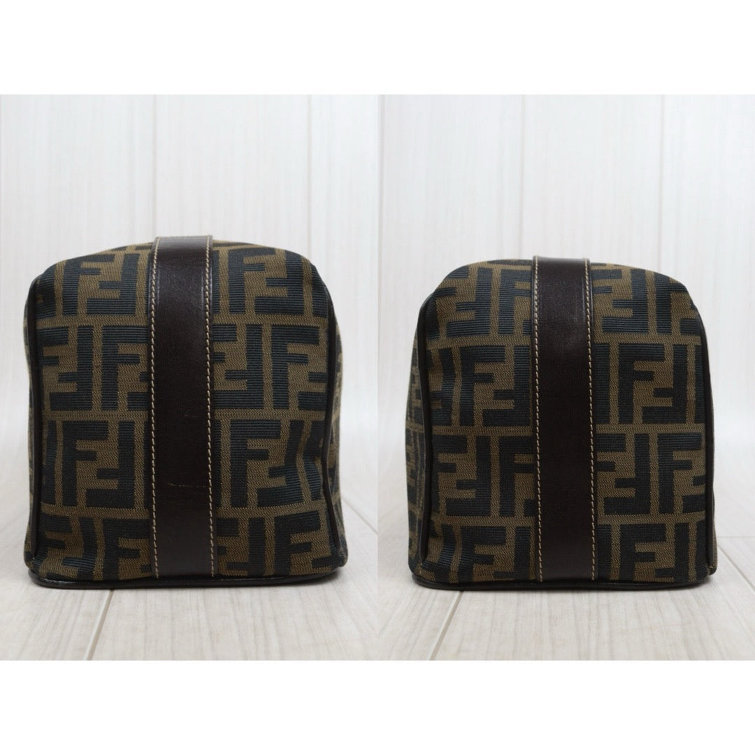 Include Entrupy Certificate of Authenticity｜Very Good ( Rank A)｜ FENDI GM Zucca Handbag ｜26082806