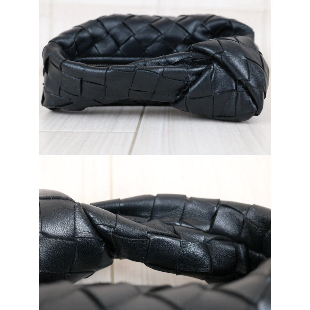 Include Entrupy Certificate of Authenticity｜Very Good ( Rank A)｜ Bottega Veneta Lamb Skin Mini Jodie Hand Bag Black｜S26051702