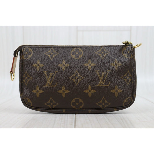 Very Good ( Rank A)｜LV Monogram Pochette Accessoires MM｜25090108