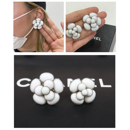 Very Good ( Rank A)｜ CHANEL Camellia  Earrings White｜Q25032713