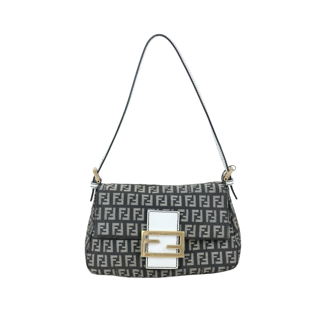Include Entrupy Certificate of Authenticity｜Good ( Rank AB)｜ FENDI Zucca Mamma Baguette Shoulder Bag Black and White｜X26100712