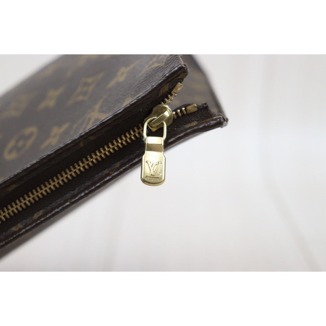 Very Good ( Rank A) ｜ LV Monogram Pochette Toilette 25 ｜S24030403