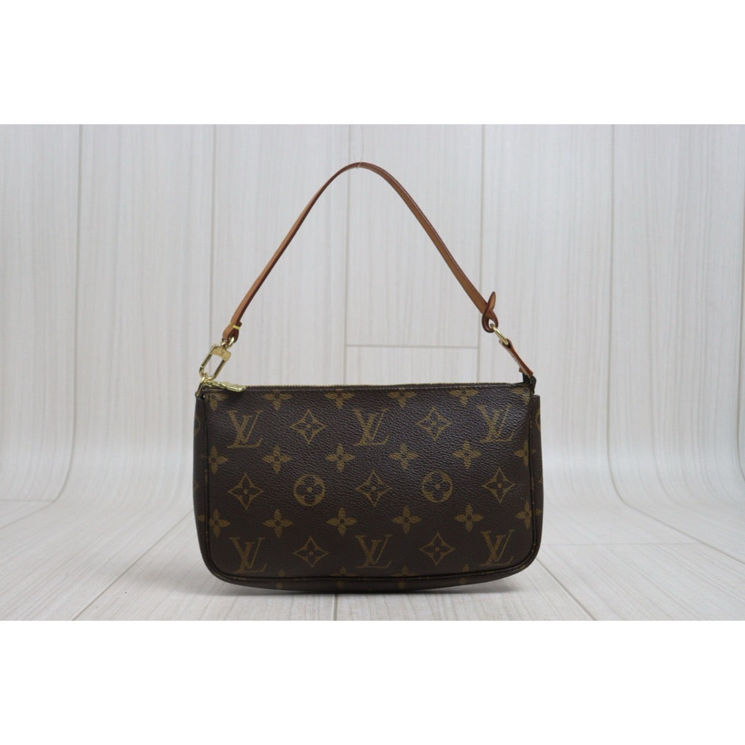 Include Entrupy Certificate of Authenticity｜Good ( Rank AB)｜Louis Vuitton Monogram Pochette Accessoire  ｜26073006