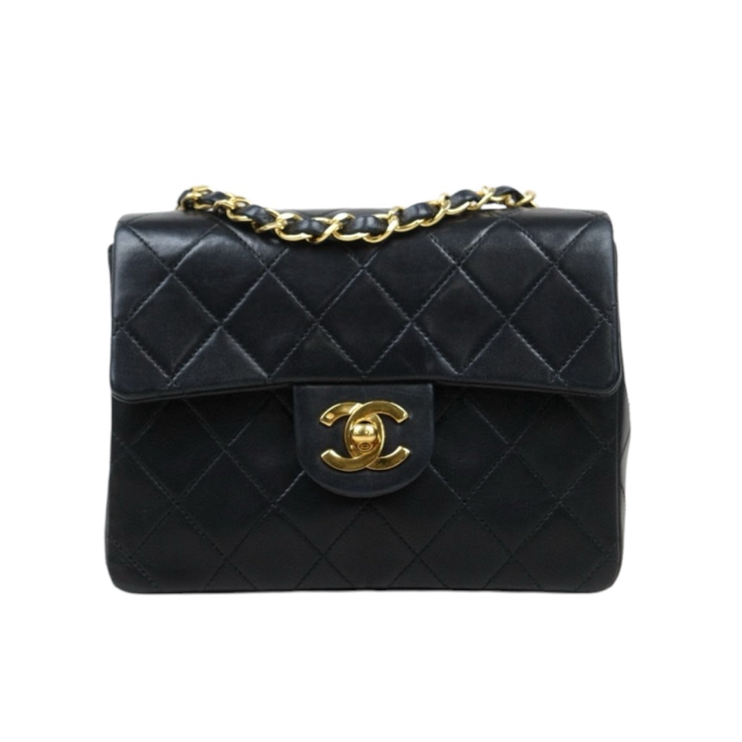 Good ( Rank AB)｜ CHANEL Lanbskin Square 17 Pearl  Shoulder Bag Black Made In 1991～1994 Year ｜25013118