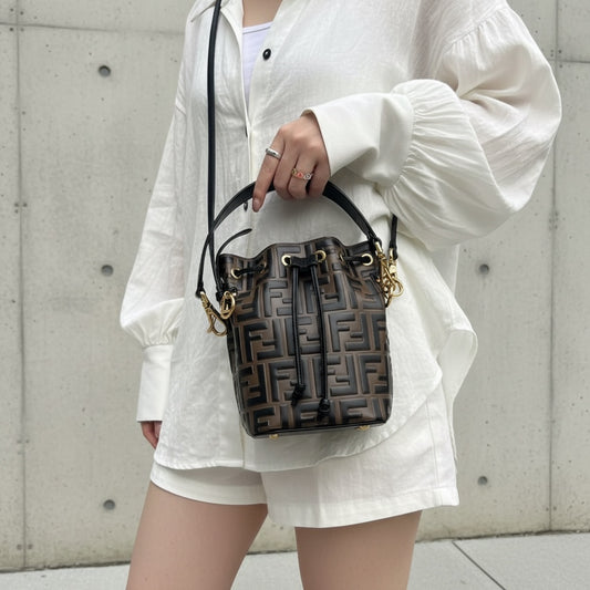 Include Entrupy Certificate of Authenticity｜Very Good ( Rank A)｜ FENDI Zucca Calf Leather Mini Mon Tresor Bucket bag Shoulder Bag Brown ｜S26042203