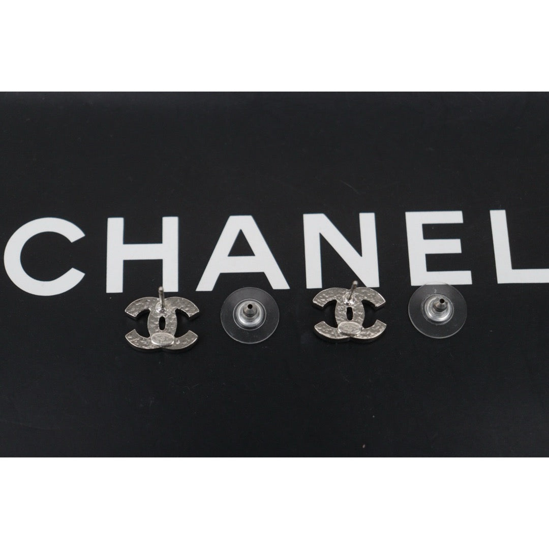 Very Good ( Rank A) ｜ CHANEL Coco Mark Silver Rhinestone Earrings Made In 2006Year ｜V25121113