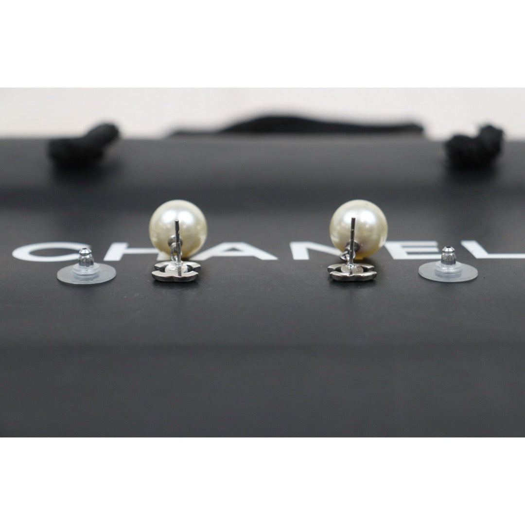 Very Good ( Rank A) ｜ CHANEL B14V Coco Mark  Rhinestone Pearl Earrings Made In 2014Year ｜V25122601