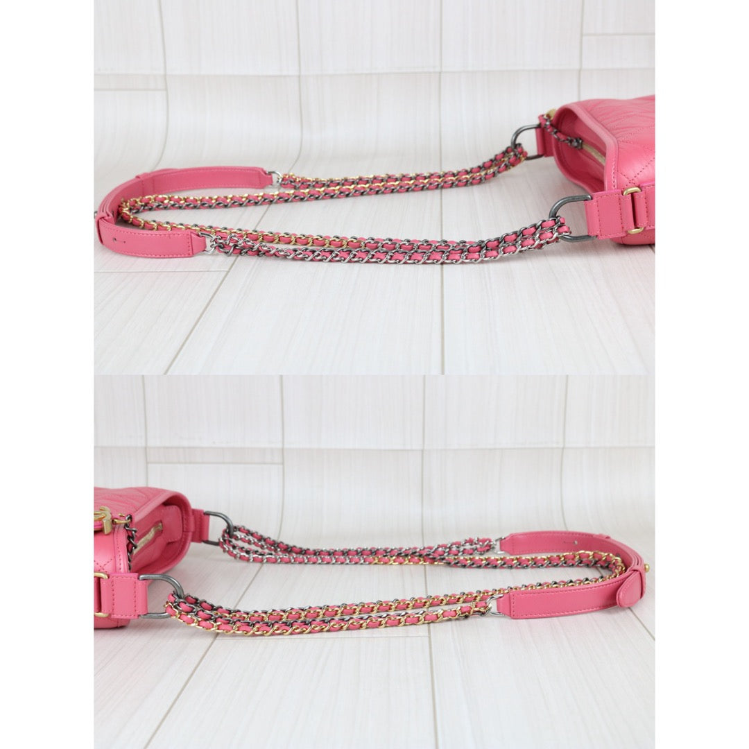 Include Entrupy Certificate of Authenticity｜Very Good ( Rank A) ｜ CHANEL Calf skin Gabrielle Small Shoulder Bag Pink Made In 2020Year｜S26033103