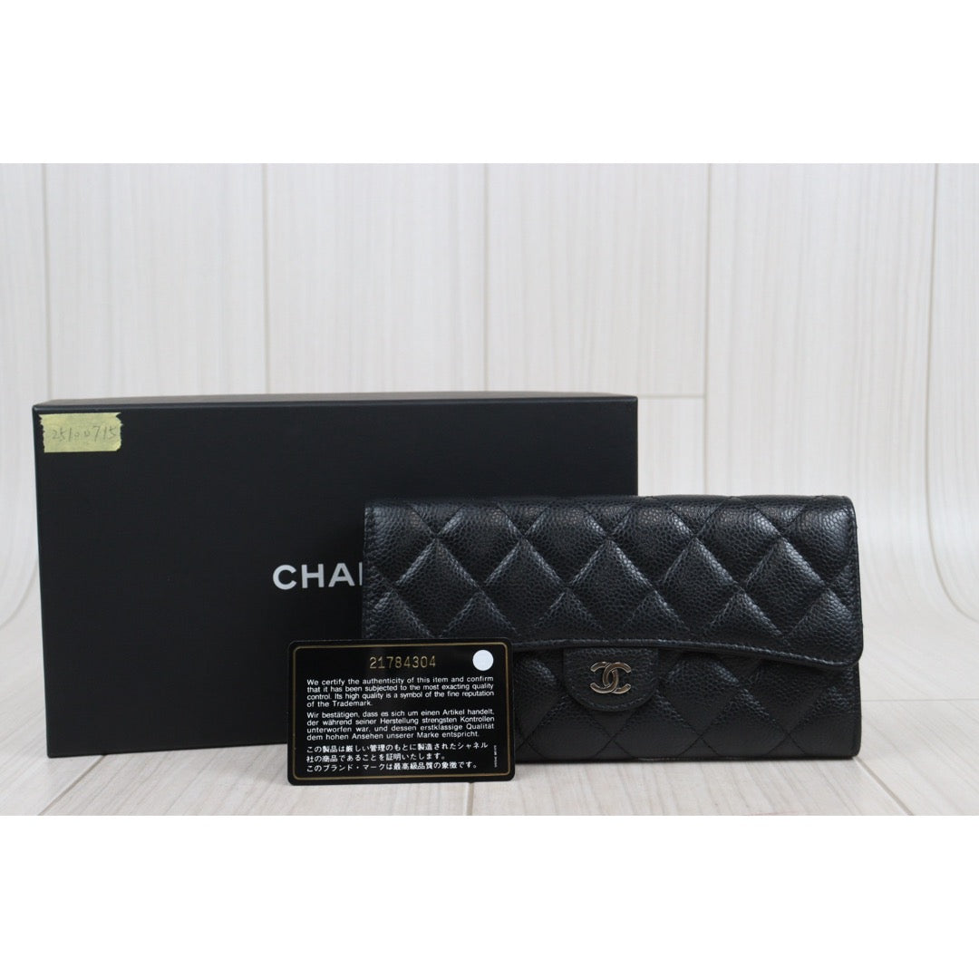 Very Good ( Rank A) ｜Chanel Caviar Skin Black  Wallet Made In 2015-2016 Year ｜25100715