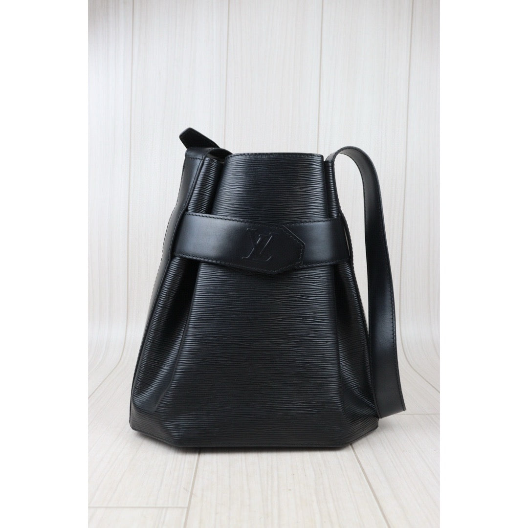 Rank A ｜ LV Epi Sack de Paul Shoulder Bag｜24080904