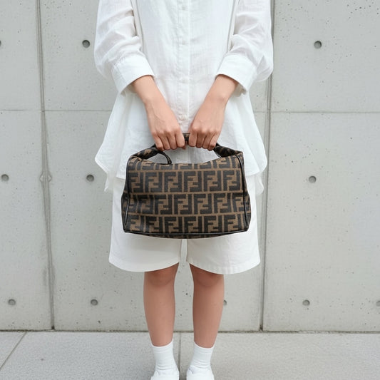 Include Entrupy Certificate of Authenticity｜Good ( Rank AB)｜ FENDI GM Zucca Handbag ｜26042303