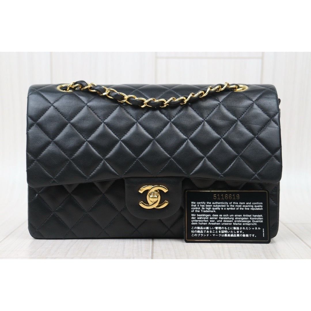 Very Good ( Rank A) ｜ CHANEL  Lamb Skin Black Double Flap 25 Medium Shoulder Bag Made in 1997-1999 Year ｜P24092412