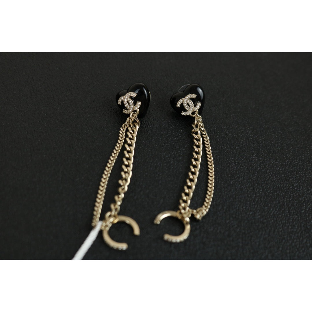 Excellent（Rank SA）｜ CHANEL Coco Mark Chain Pearl Rhinestone Earrings｜F25012302