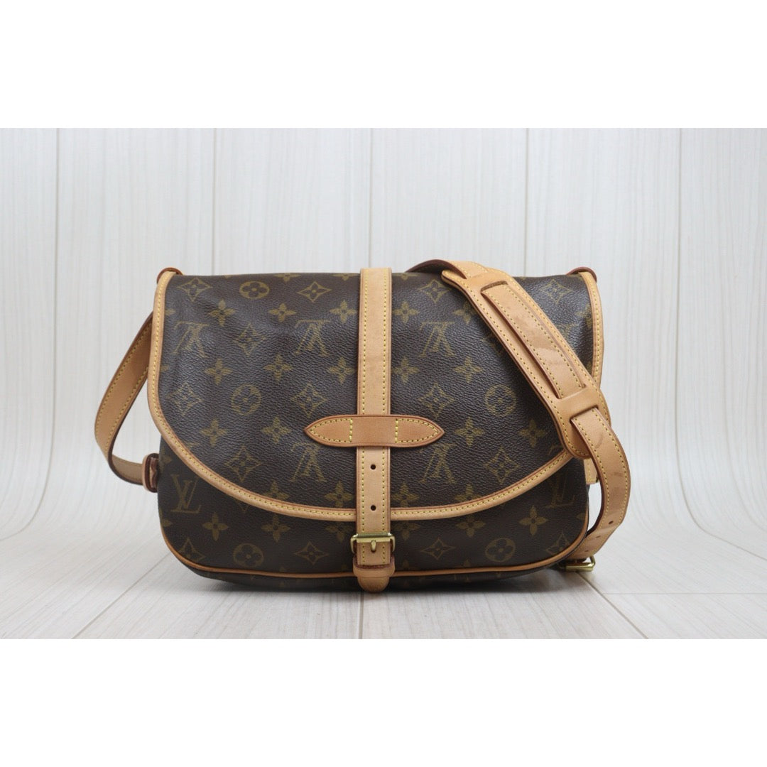 Include Entrupy Certificate of Authenticity｜Good ( Rank AB) ｜ Louis Vuitton Monogram Saumur 30 Shoulder Bag｜26090401
