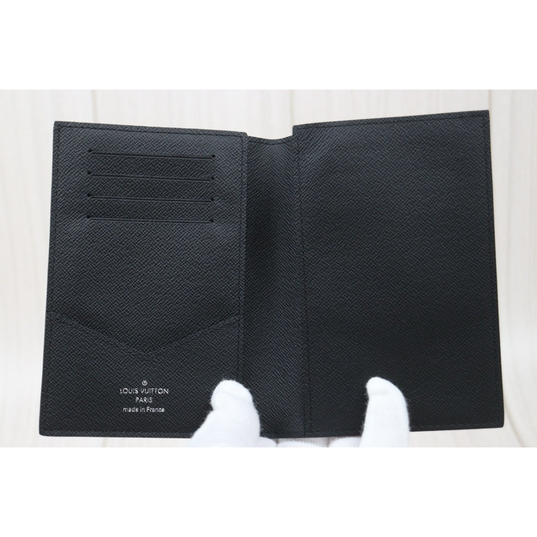 Excellent（Rank SA）｜ LV Passport Cover Couverture Passport Monogram Eclipse｜S24121402