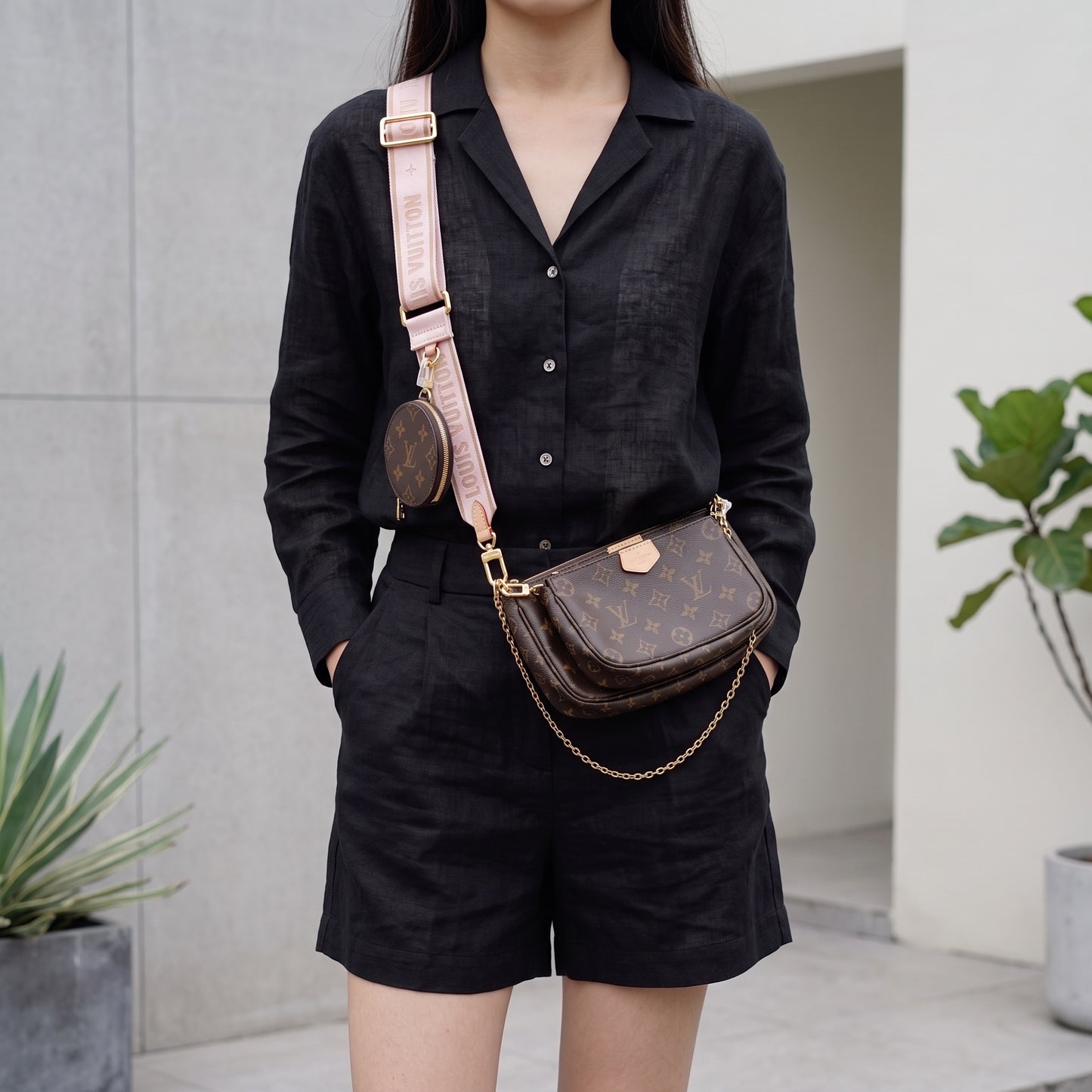 Include Entrupy Certificate of Authenticity｜Very Good ( Rank A)｜Louis Vuitton Monogram Multiti Pochette Accessoire  IC Chips Model ｜S26071804