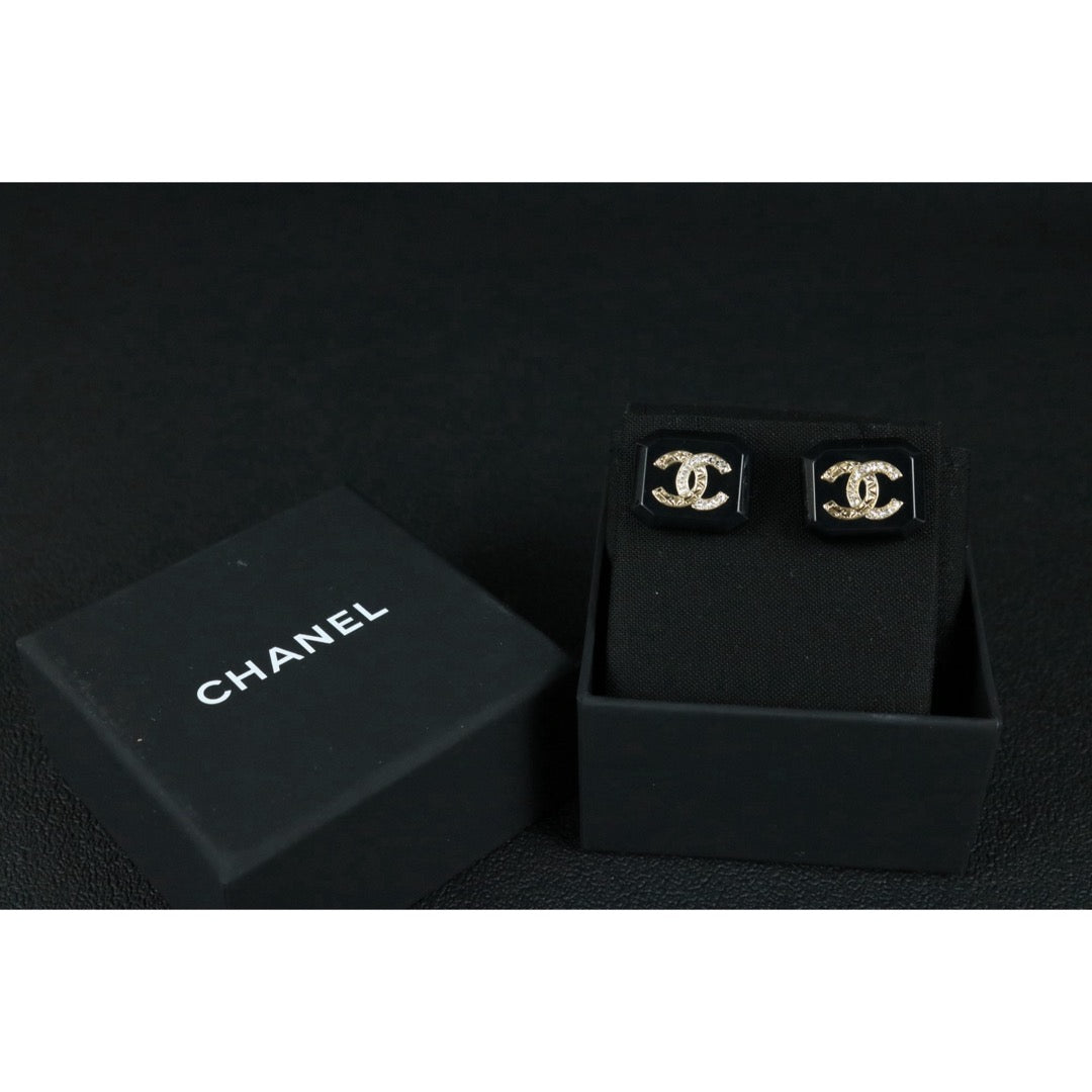 Include Authentic Detective Certificate of Authenticity｜Very Good ( Rank A) ｜CHANEL B23A COCO Mark  Black Acrylic Rhinestone Earrings Made In 2023Year｜S26050716