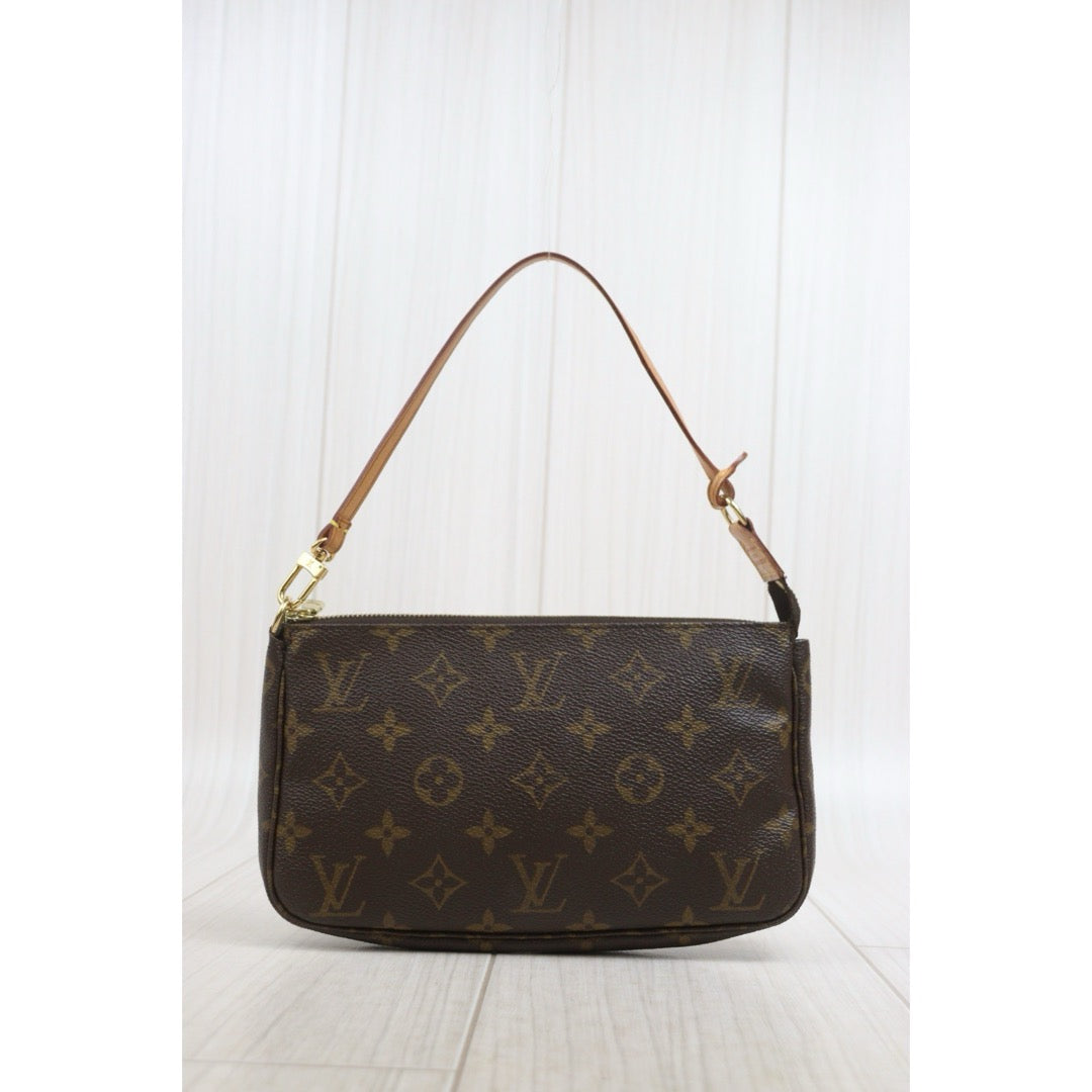 Include Entrupy Certificate of Authenticity｜Good ( Rank AB) ｜ Louis Vuitton Monogram Pochette Accessoire｜26082801