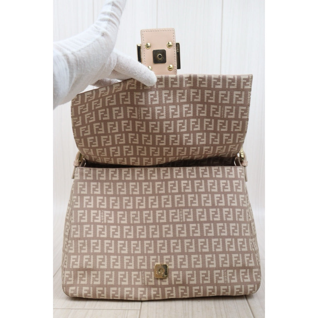 Very Good ( Rank A)｜ FENDI Zucca Mamma Baguette Shoulder Bag  Gold Hardware Pink｜25061914