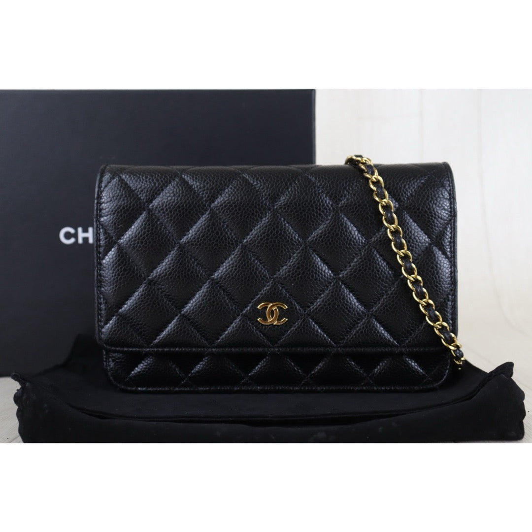 Include Entrupy Certificate of Authenticity｜Very Good ( Rank A)｜CHANEL Caviar Skin WOC Chain Bag Black  IC Chips Model｜S26090704
