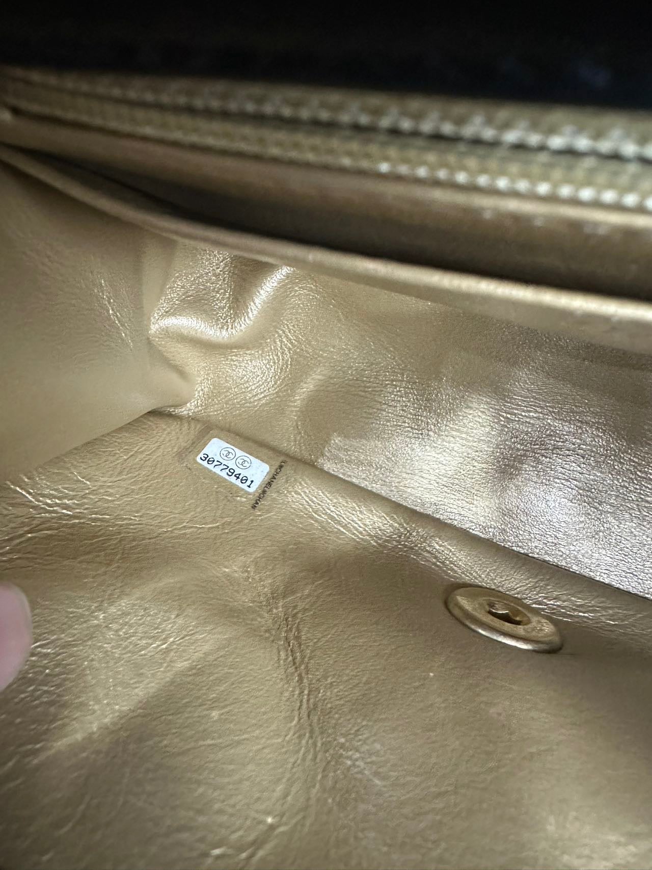 Include Entrupy Certificate of Authenticity｜Very Good ( Rank A)｜ CHANEL Lanbskin Square Shoulder Bag Black