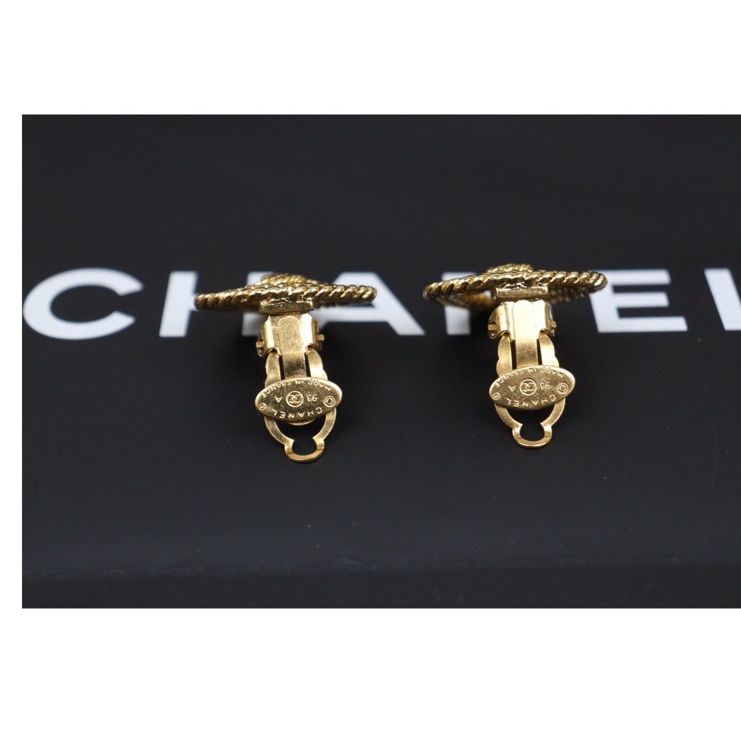 Very Good ( Rank A) ｜CHANEL Coco Mark Gold 24 Plated Earrings ｜Q24040423