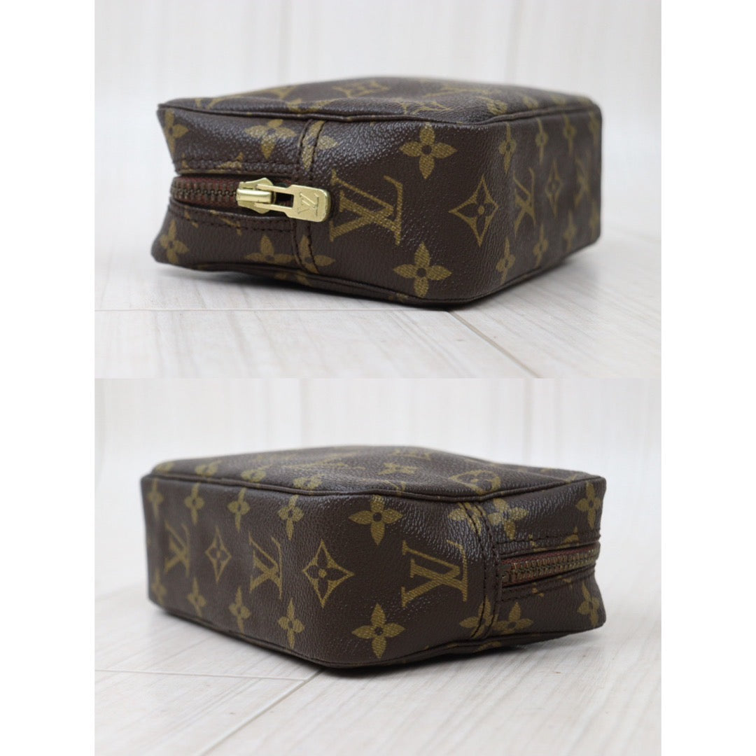Rank AB ｜ LV Truth Toilet 18 Monogram Makeup Pouch｜Q24050944