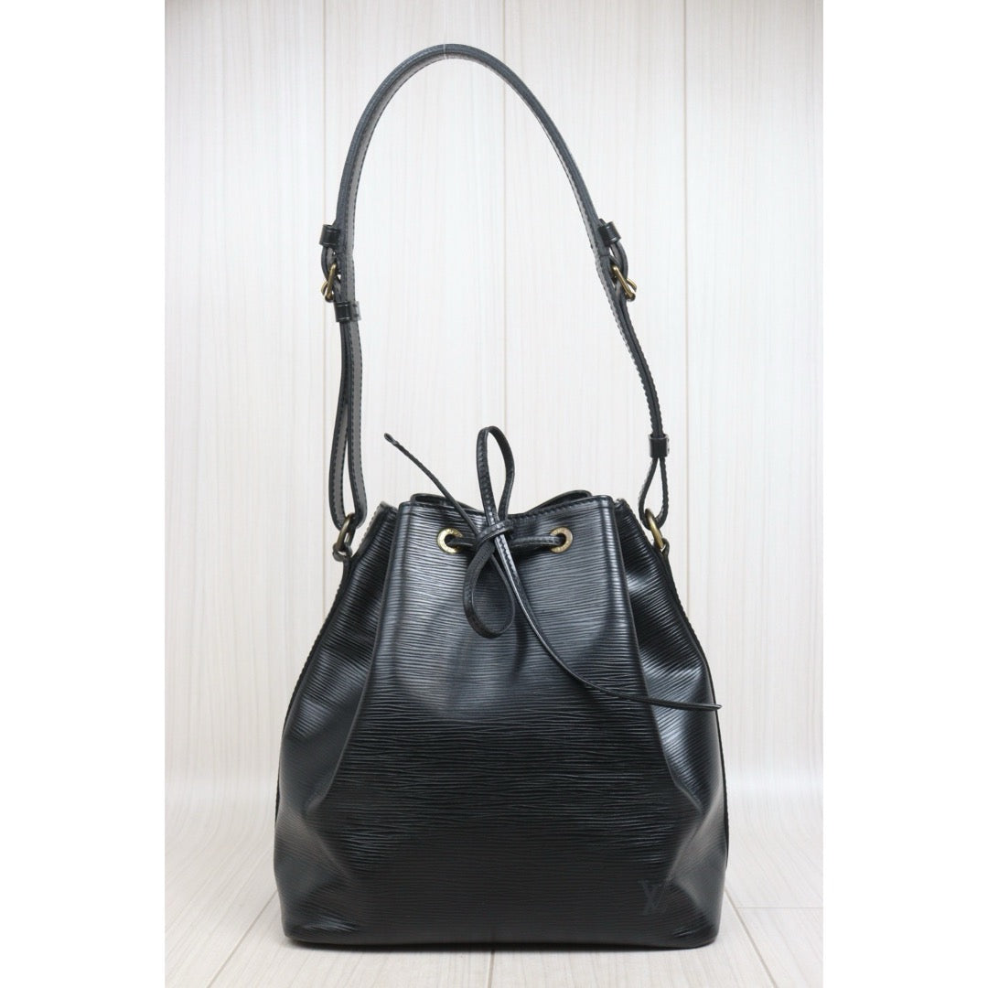 Include Entrupy Certificate of Authenticity｜Good ( Rank AB)｜Louis Vuitton Epi Slouchy Bucket Shoulder Bag Black｜W25122606