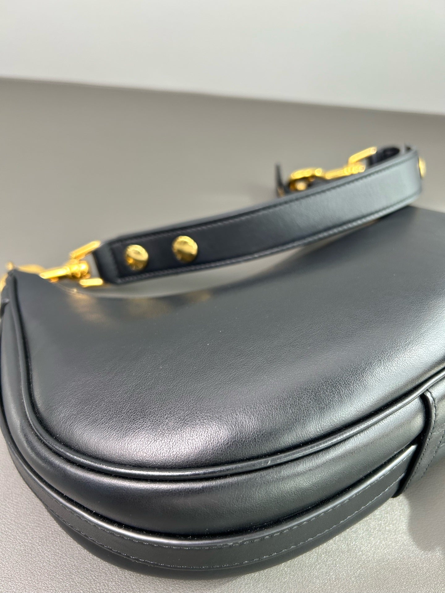 Very Good ( Rank A) ｜ CELINE AVA Calf Shoulder Bag